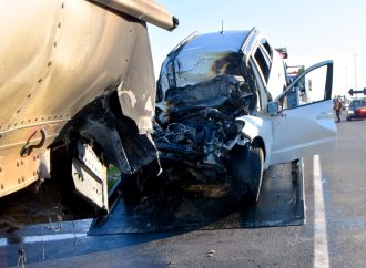 Un conducteur entre la vie et la mort suite à une violente collision sur l’autoroute 20 à Drummondville