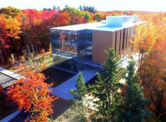 Hommage : L’UQTR observera une minute de silence en mémoire au professeur M. Samuel Paty