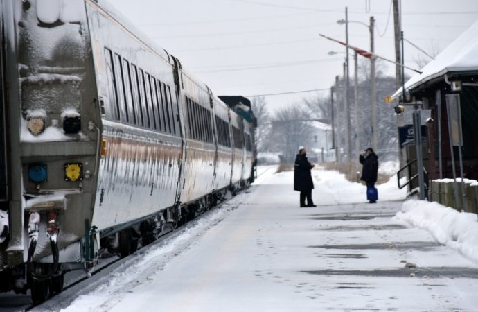 Passagers coincés et déplacements annulés durant les fêtes : VIA Rail présente des explications et excuses