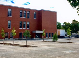 Lutte aux ilots de chaleurs urbains – Le CRECQ offre un coup de fraicheur à Drummondville