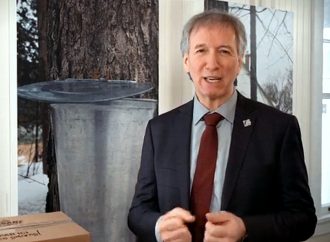 Le ministre André Lamontagne annonce des mesures additionnelles destinées à soutenir les acériculteurs et propriétaires de cabanes à sucre