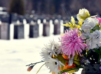 Consignes sanitaires et funérailles – Un impact direct qui perturbe le deuil des familles mentionne la directrice générale de la Corporation des thanatologues.