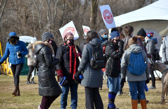 Négociations avec les enseignants – La FSE-CSQ et l’APEQ annoncent un premier mouvement de grève pour les enseignants