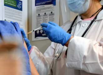 La vaccination élargie à l’ensemble du Québec pour deux groupes prioritaires dès le 14 avril