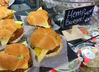 Maison d’Herbes et Croque Midi s’unissent: des HEMPBURGERS désormais au menu à Drummondville