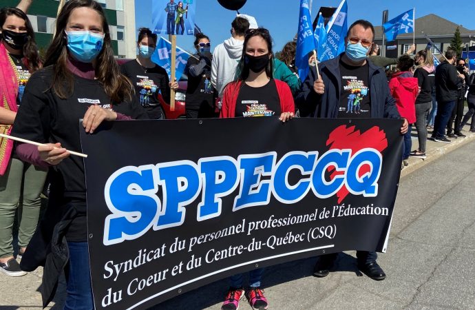 Négociation du secteur public –  Les professionnelles et professionnels de l’Éducation du Québec en grève au Centre-du-Québec