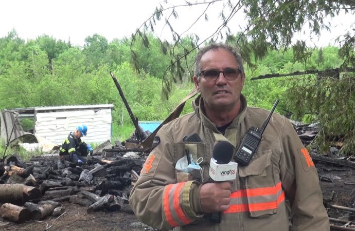 Un incendie a complètement détruit une résidence du 9e rang à Wickham