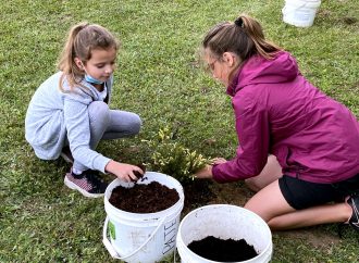 Conservation de la biodiversité – Plus de 225 élèves s’initient à la plantation d’arbres dans la MRC de Drummond