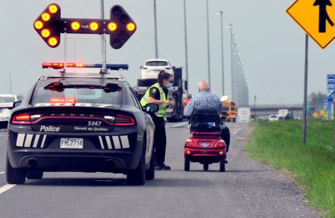 Le conducteur d’un triporteur se fait arrêter à nouveau et saisir son véhicule sur l’autoroute 20 à Drummondville