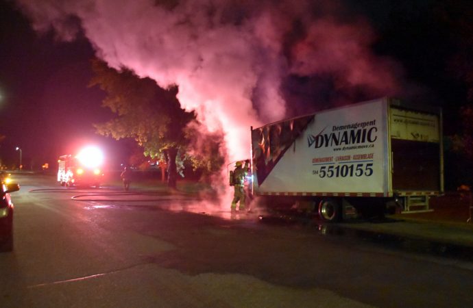 Incendie de véhicule – Un 2e incendie suspect en moins d’un mois au même endroit à Drummondville