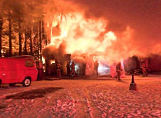 Un incendie détruit un garage résidentiel à Saint-Cyrille-de-Wendover