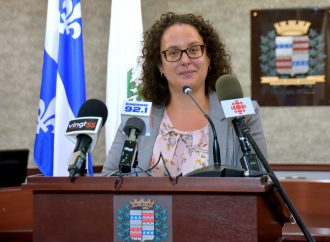 La mairesse de Drummondville Stéphanie Lacoste présente son bilan après 100 jours à la mairie