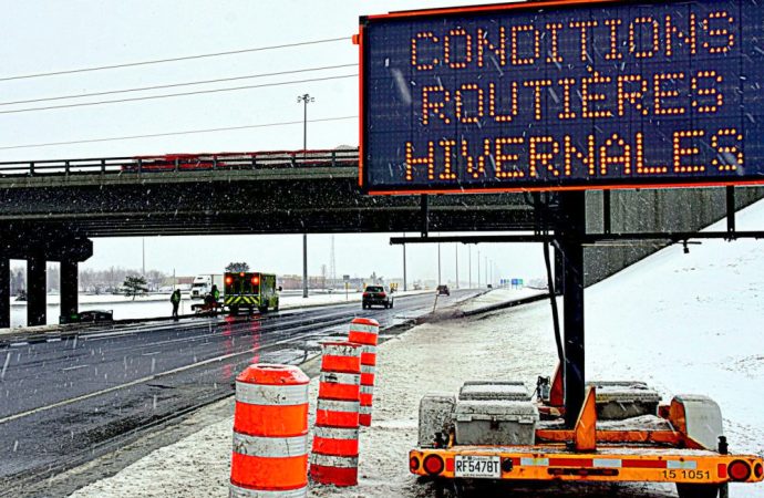 Accidents et sorties de routes : La neige et le verglas rendent les déplacements difficiles