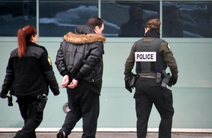 Vol de colis de livraisons à domicile un suspect arrêté à Drummondville