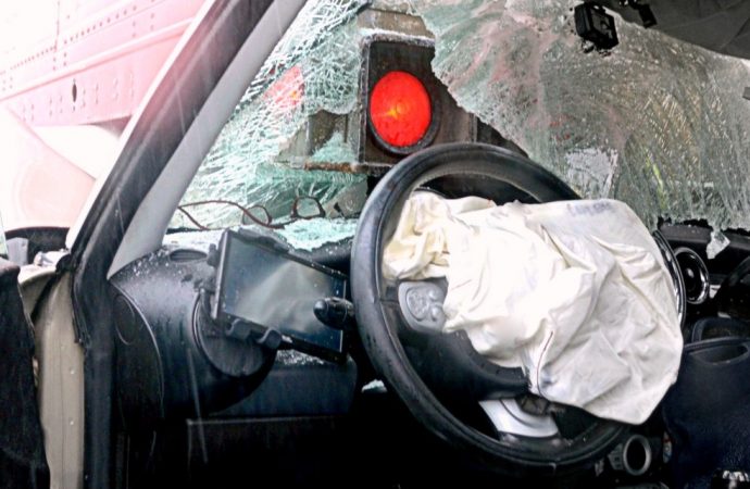 Accident de la route : Hausse de 67% du nombre de décès liés à la distraction au volant en 2 ans au Québec