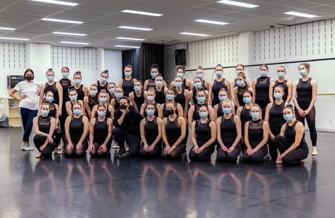 Le danseur étoile Guillaume Côté en classe de maître au Cégep de Drummondville