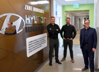 Zone innovante au Collège Saint-Bernard, Hyundai Drummondville s’implique sur la voie de la réussite