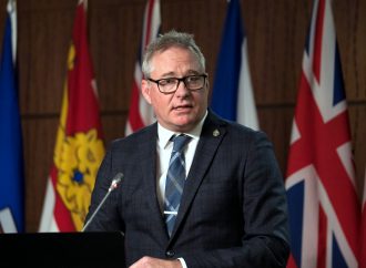 Motion du Bloc Québécois rejetée : Le Parlement confirme son allégeance à la religion et à la monarchie déclare le député Martin Champoux