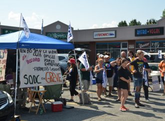 En grève depuis le 29 mai dernier : Les employés de la SQDC manifestent bruyamment aujourd’hui à Drummondville