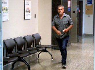 Accusé de crimes caractère à sexuel sur 3 enfants, Pascal St-Jean cité à procès à Drummondville
