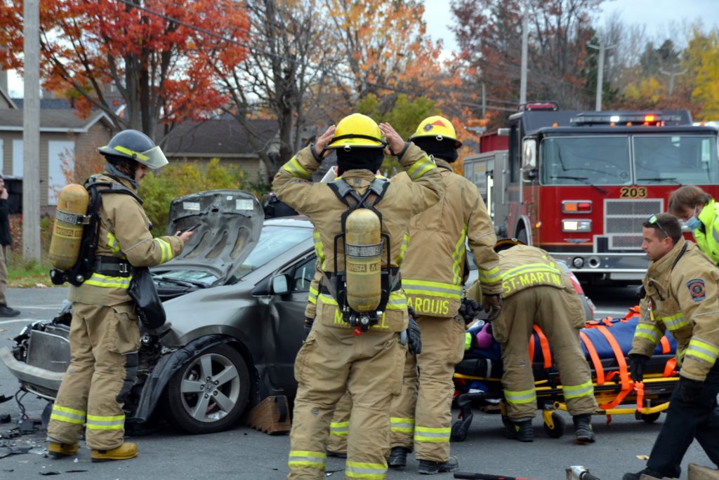 Accident Vingt55 Boul Université (6)
