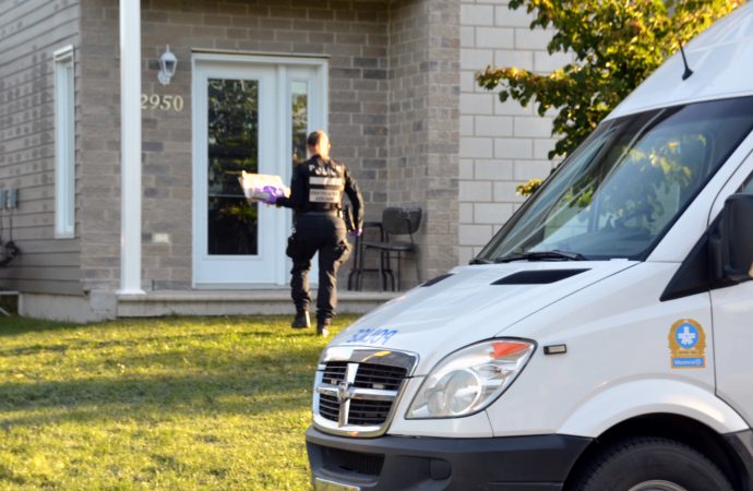 Corps retrouvé dans un bac à ordures – Le 18e homicide à survenir à Montréal conduit les enquêteurs à Drummondville