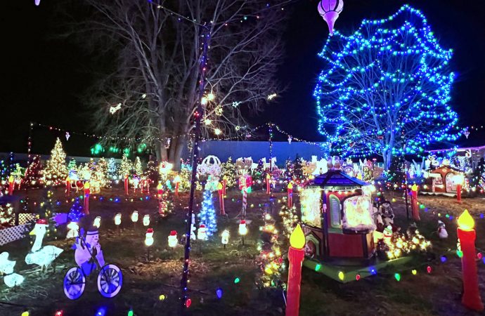 Notre Monde Magique de Noël! : un endroit féerique avec plus de 400 000 lumières scintillantes à 30 minutes de Drummondville