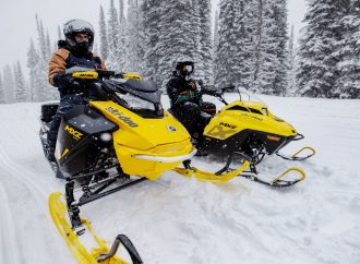 Ski-Doo passe de l’éducation à l’action et mobilise les motoneigistes vers une conduite responsable dans nos sentiers