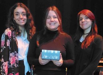 L’équipe de DRAC remporte fièrement le Prix initiative jeunesse Desjardins au GalArt de Culture Centre-du-québec