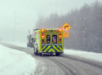 Accidents :  les précipitations de neige compliquent les déplacements