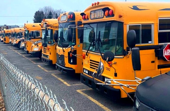 Les employés d’Autobus Voltigeurs de Drummondville se dotent d’un mandat de grève