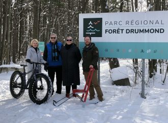 Exteria, terrain d’aventures, pourra offrir ses fatbikes, trottinettes des neiges et raquettes pour accéder aux sentiers du Parc régional de la Forêt Drummond!