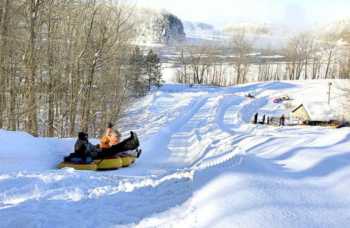 La saison des glissades sur tubes d’Extéria terrain d’aventures est lancée à Drummondville !