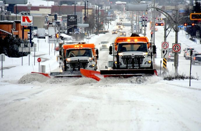Tempête hivernale – la neige et le grésil rendent les conditions routières difficiles