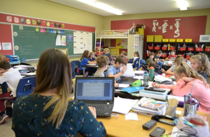 Plan de rattrapage en éducation : Une prise en charge qui respectera le calendrier scolaire dans son intégralité au Centre de services scolaire des Chênes