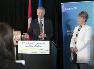 Les ministres Marie-Claude Bibeau et André Lamontagne, annoncent une nouvelle entente de 955 M$ sur 5 ans au bénéfice du secteur Agroalimentaire Québécois