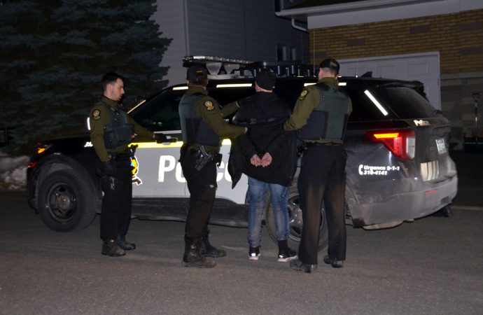 Vol de véhicule : un suspect arrêté en quelques minutes la nuit dernière à Drummondville