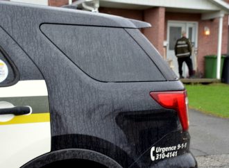 Cocaïne, armes et méthamphétamines : le SQ dévoile le bilan des perquisitions à Drummondville