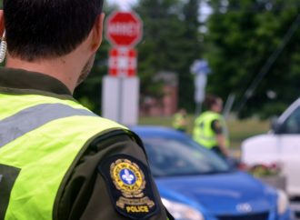 Opération sécurité routière à Drummondville : utilisation du cellulaire au volant, non-port de la ceinture et excès de vitesse, les infractions sont nombreuses