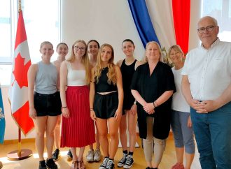 Immersion culturelle incroyable à La Roche-sur-Yon en France pour des étudiantes et enseignantes de danse du Cégep de Drummondville
