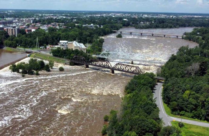 Risque d’inondations : Fort débit de la rivière sécurité civile de Drummondville en veille