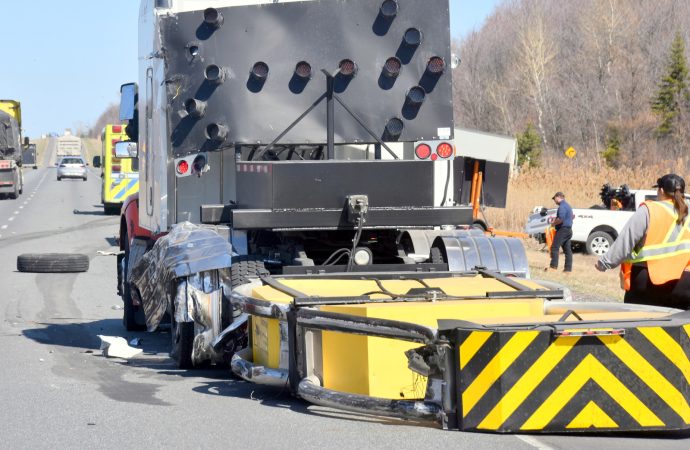 Le Syndicat des Métallos exhorte Québec à doubler les amendes et les points d’inaptitudes pour les infractions commises dans les zones de chantiers routiers