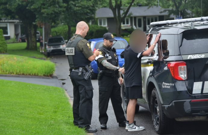 Vol de véhicule : 3 jeunes de 14 ans arrêtés par la Sûreté du Québec à Drummondville