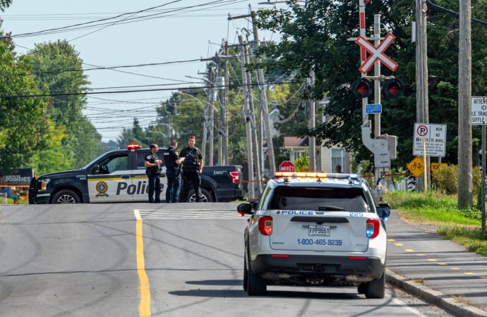 Une septuagénaire mortellement happée par un train de Via Rail à Saint-Cyrille-de-Wendover