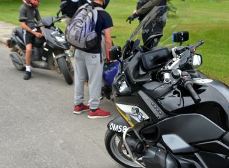 Infractions en scooter : des jeunes apprennent à la dure qu’ils doivent être responsables à Drummondville.