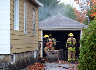 Un incendie rapidement maîtrisé grâce à la vigilance d’un voisin et intervention rapide des pompiers à Drummondville