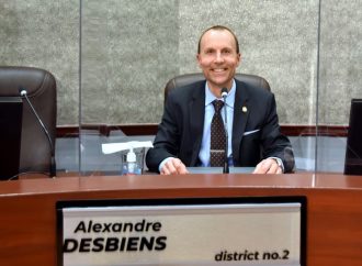 Vents d’élection: le conseiller Alexandre Desbiens pourrait briguer la mairie à Drummondville