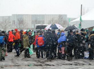 Négociations du secteur public : les membres du Front Commun lèvent le ton à Drummondville et en Mauricie