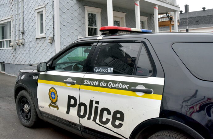 Une vaste opération policière contre le trafic de stupéfiants conduit à trois perquisitions et à huit arrestations à Drummondville
