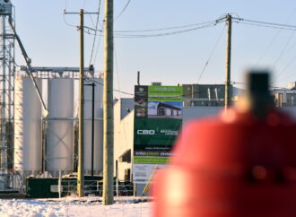 Début d&rsquo;incendie chez Entosystem : une trentaine de pompiers ont œuvré pour limiter les dégâts à Drummondville